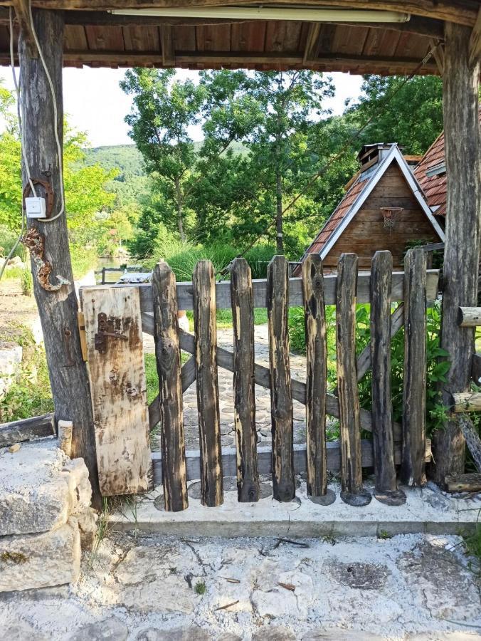 Bungalov Cozy Una Кулен Вакуф Екстер'єр фото